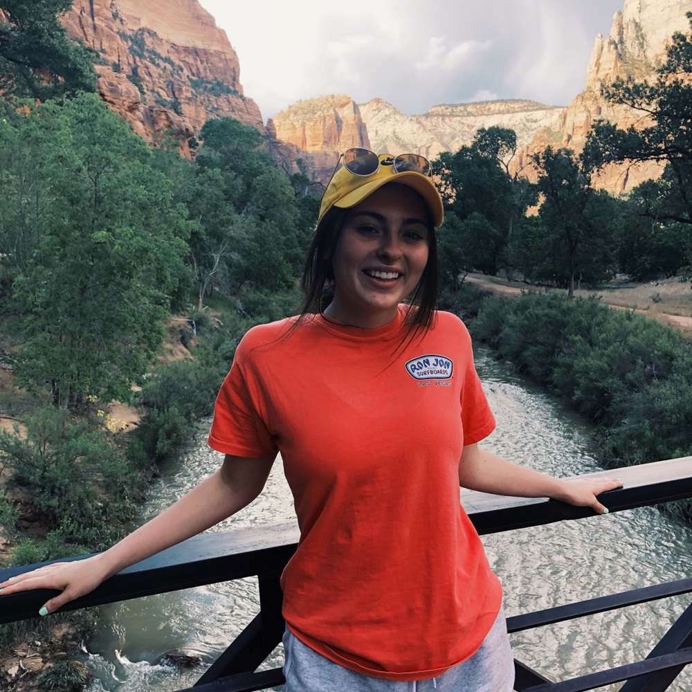 Meet your Posher, Ella